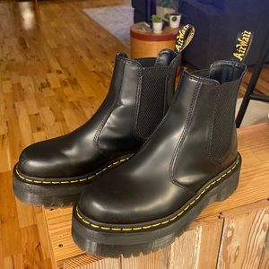 Platform Chelsea Dr Martens